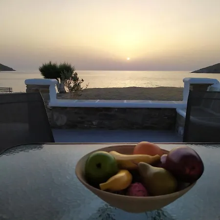 Holiday home Sea Breeze House